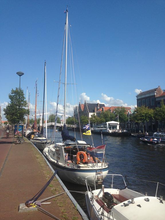Turfhuys Aan Het Spaarne Haarlem Extérieur photo